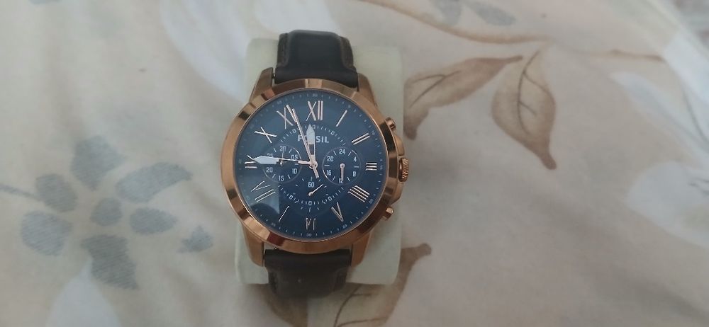 Ceas fossil nou functional