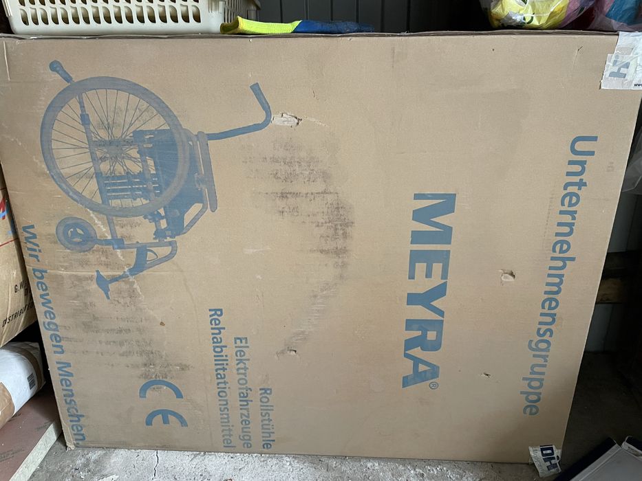 Продам инвалидную коляску