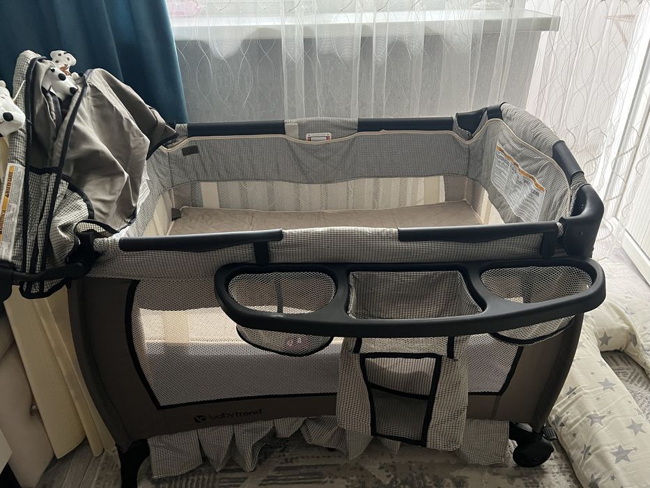 Манеж-кровать