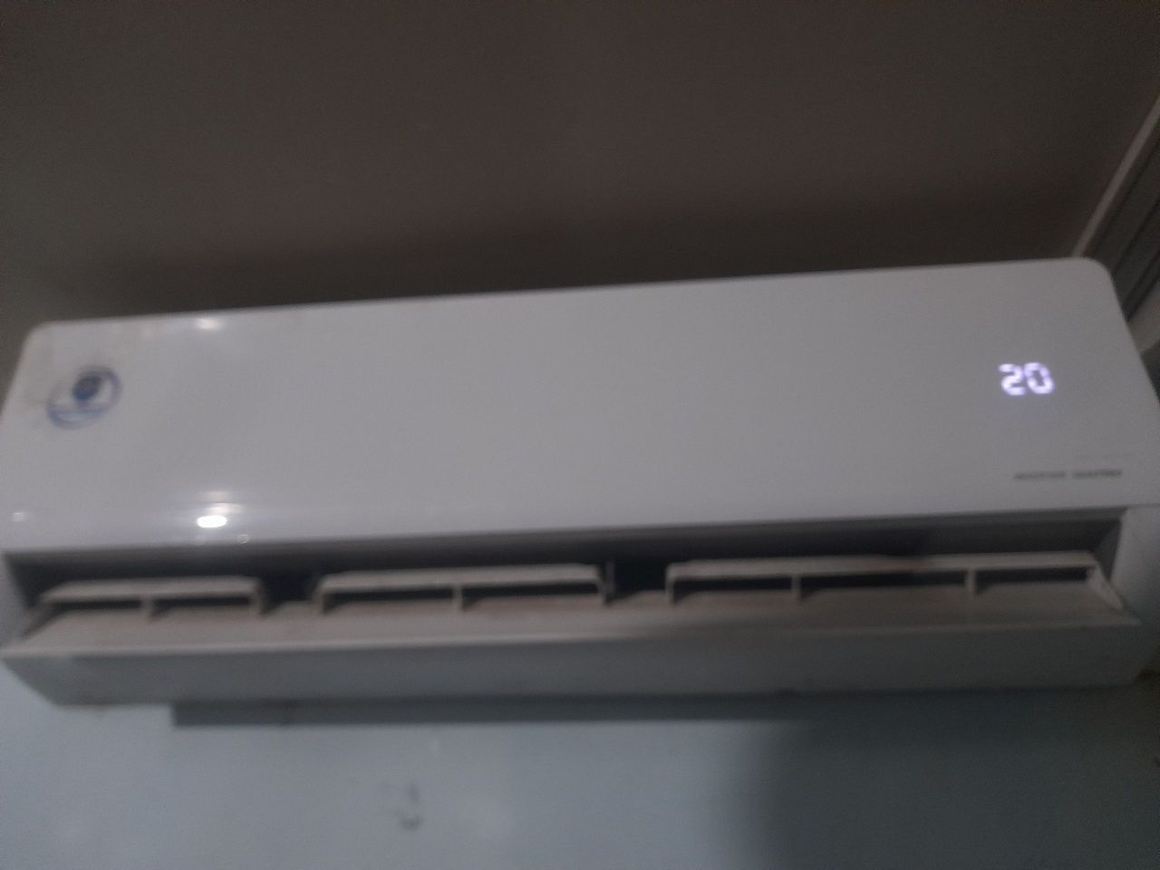 Midea kanditsaner 24tali invertr