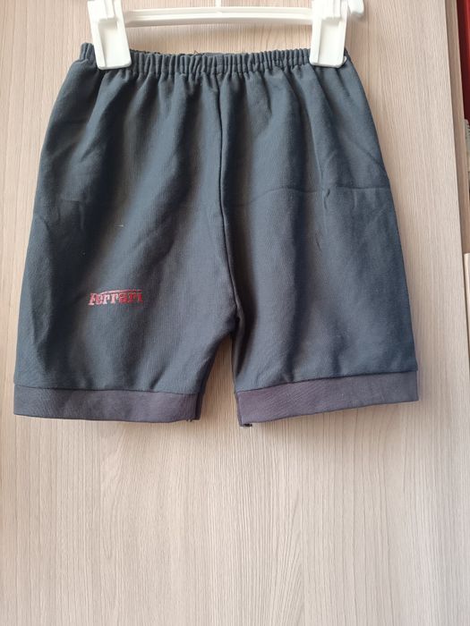 Ishton va shortikchalar sotiladi yangi 1 yoshdan 1.5 yoshgacha tushadi