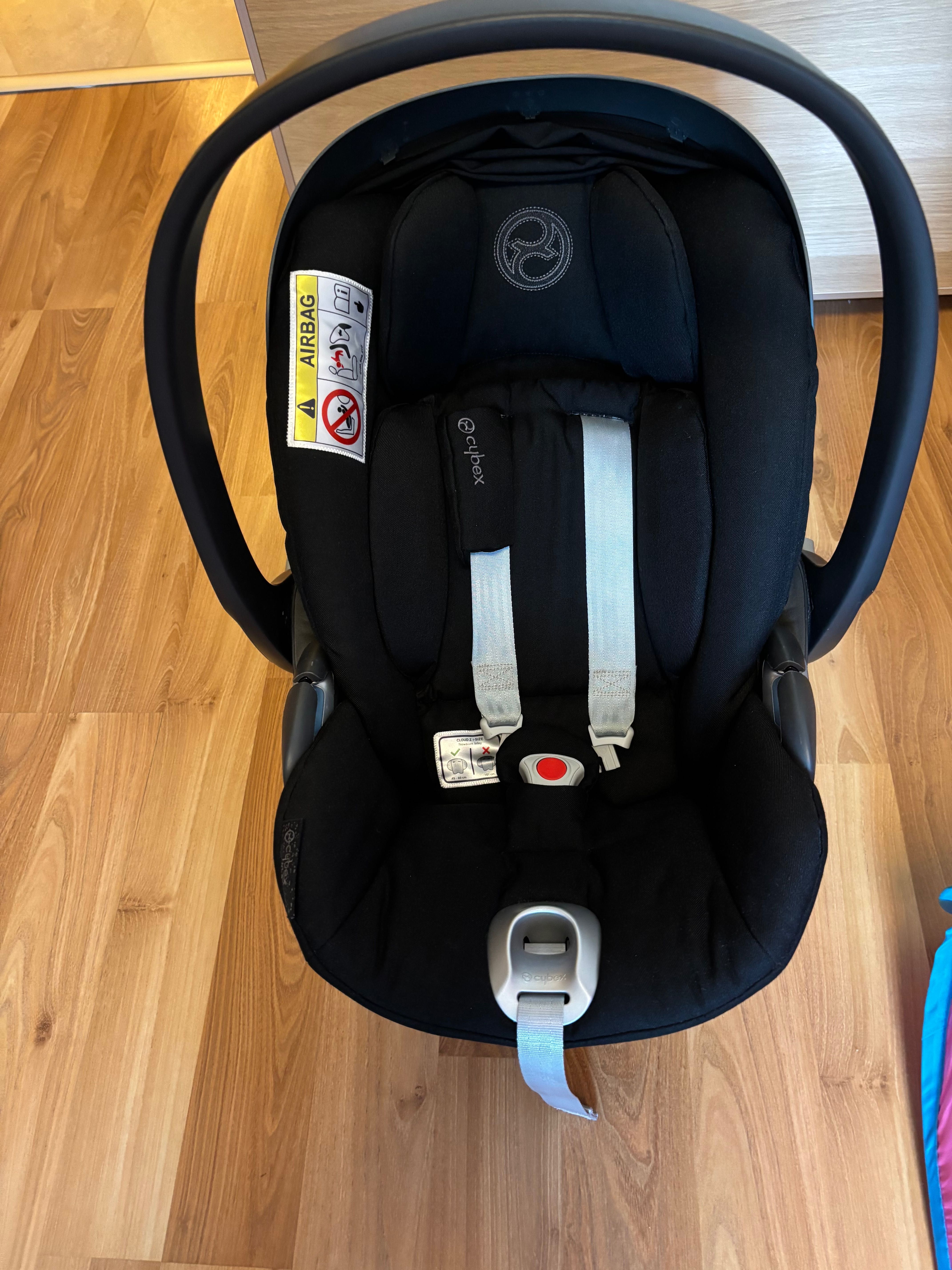 Столче за кола Cybex Cloud Z i-Size, цвят черен