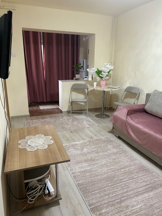 Garsonieră de închiriat