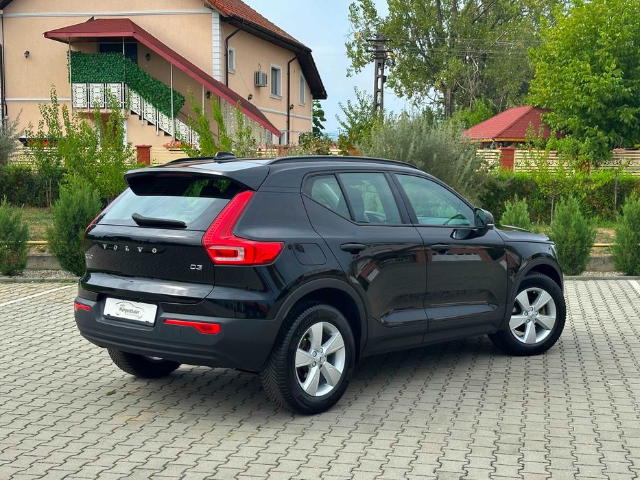 VOLVO XC40 2.0D3 150cp Euro6 *07/2020* Automat/KINETIC Model/Impecabil