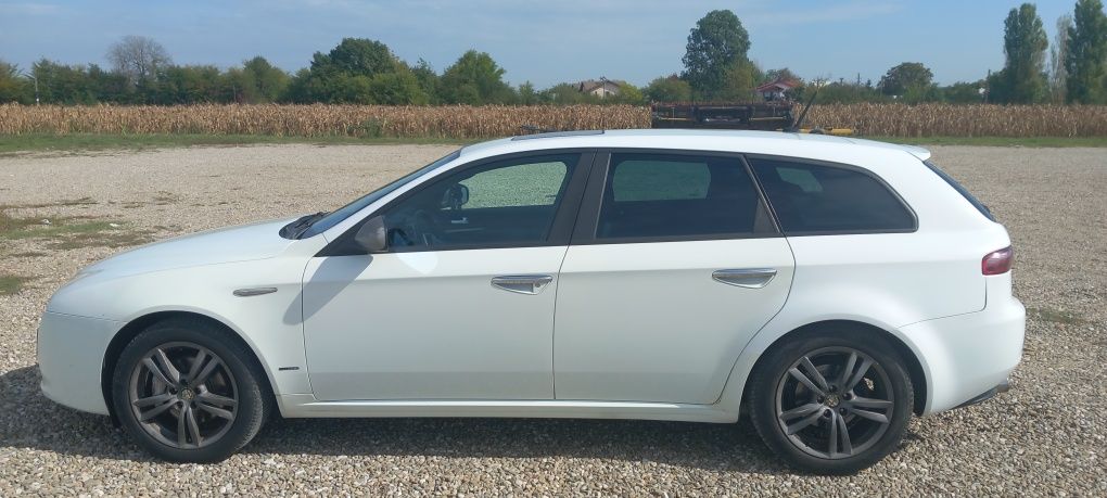 Alfa romeo 159 2011