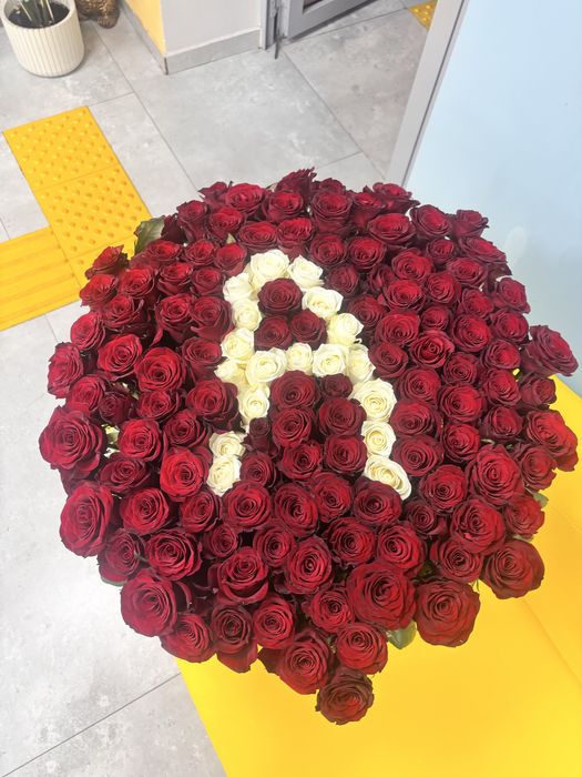 Цветы букет большой буква