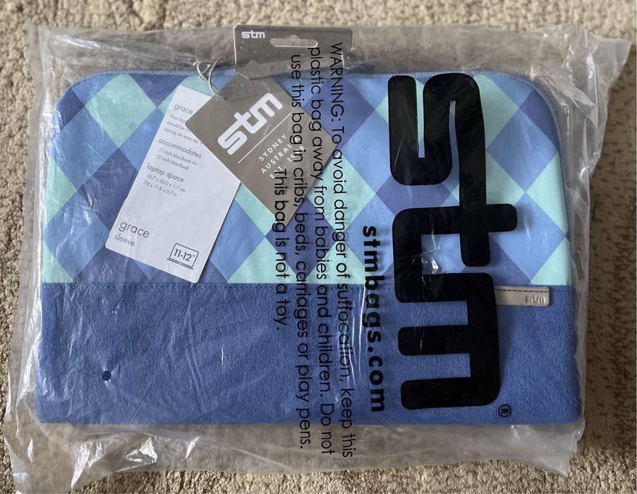 Vand Husa sleeve STM Grace pentru laptop/tableta maxim 12 inch