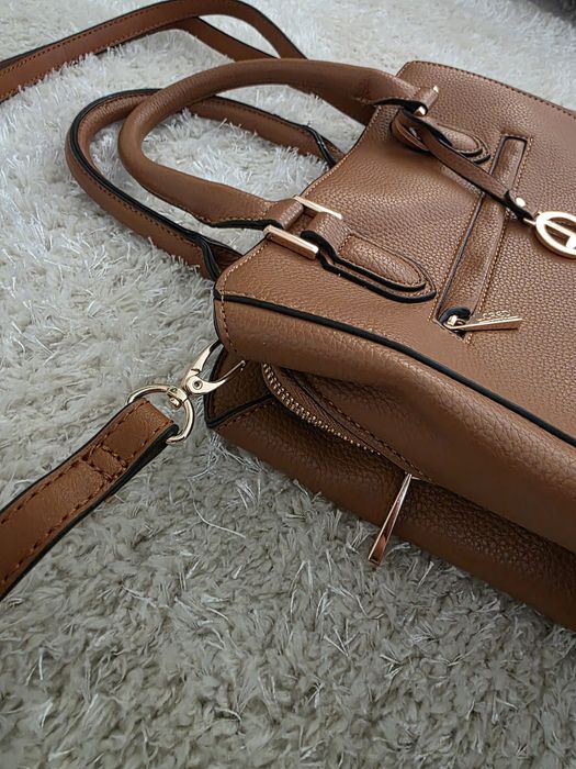 Дамска чанта L.CREDI