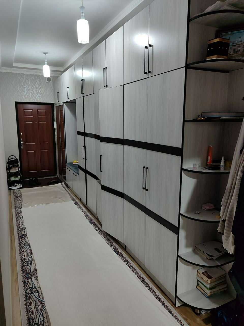 Продам 3-х комнатную на Карасу-6 .Мирзо-Улугбекский район