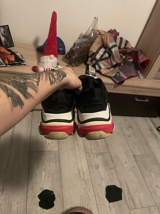 Adidasi Balenciaga triple s