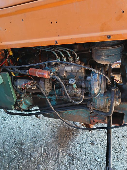 Vând tractor fiat 415