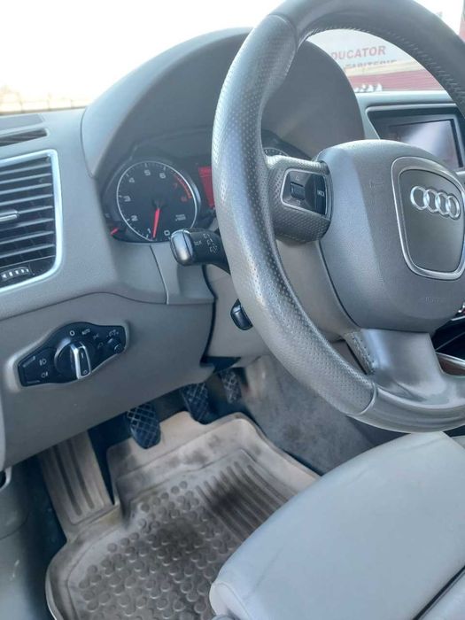 AUDI Q5 SLINE manuala