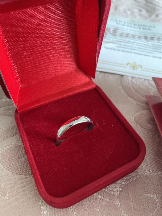 Серебряное обручальное кольцо