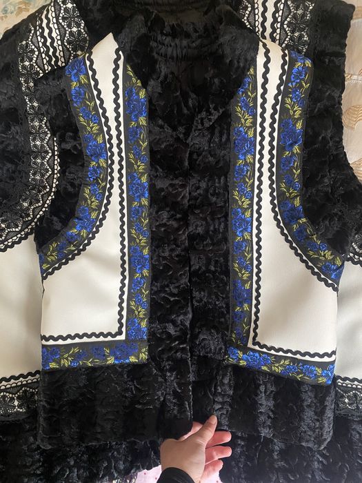 Bundite de copii și adulti disponibile sau pe comanda