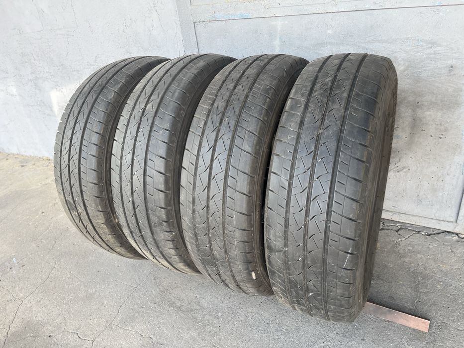 4 бр. летни гуми за бус 205/65/16C Bridgestone DOT 3319 6+ mm
