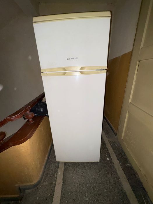 Хладилник 150лева