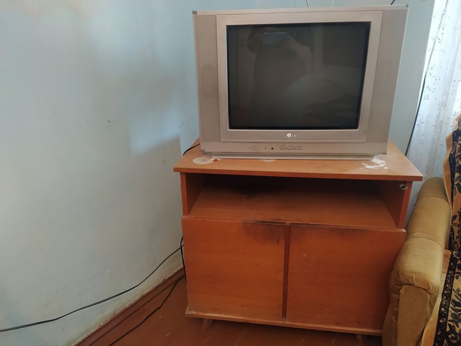 Продам телевизор