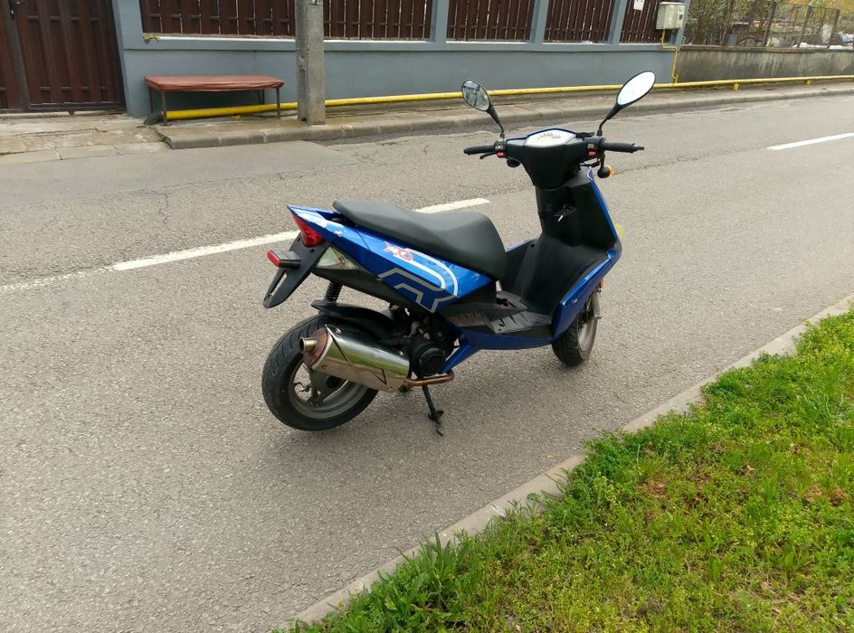 Scuter generic 49 cm