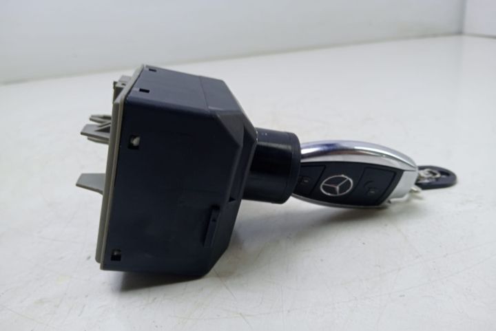 Contact  cu cheie A2469053903 Mercedes-Benz B-Class W246