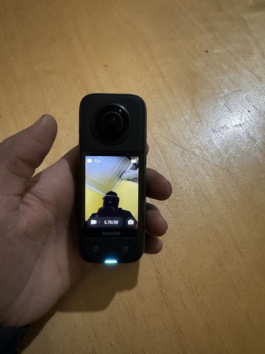 Insta 360 X3  ekshn kamera srochni sotiladi