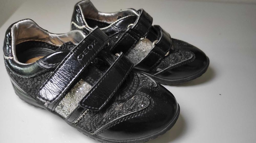 Детски обувки Geox 25 номер