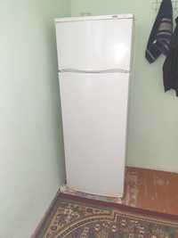 Холодильник двух камерный Atlant