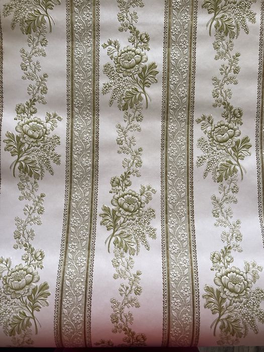 Set 7 role tapet fabricat in Anglia