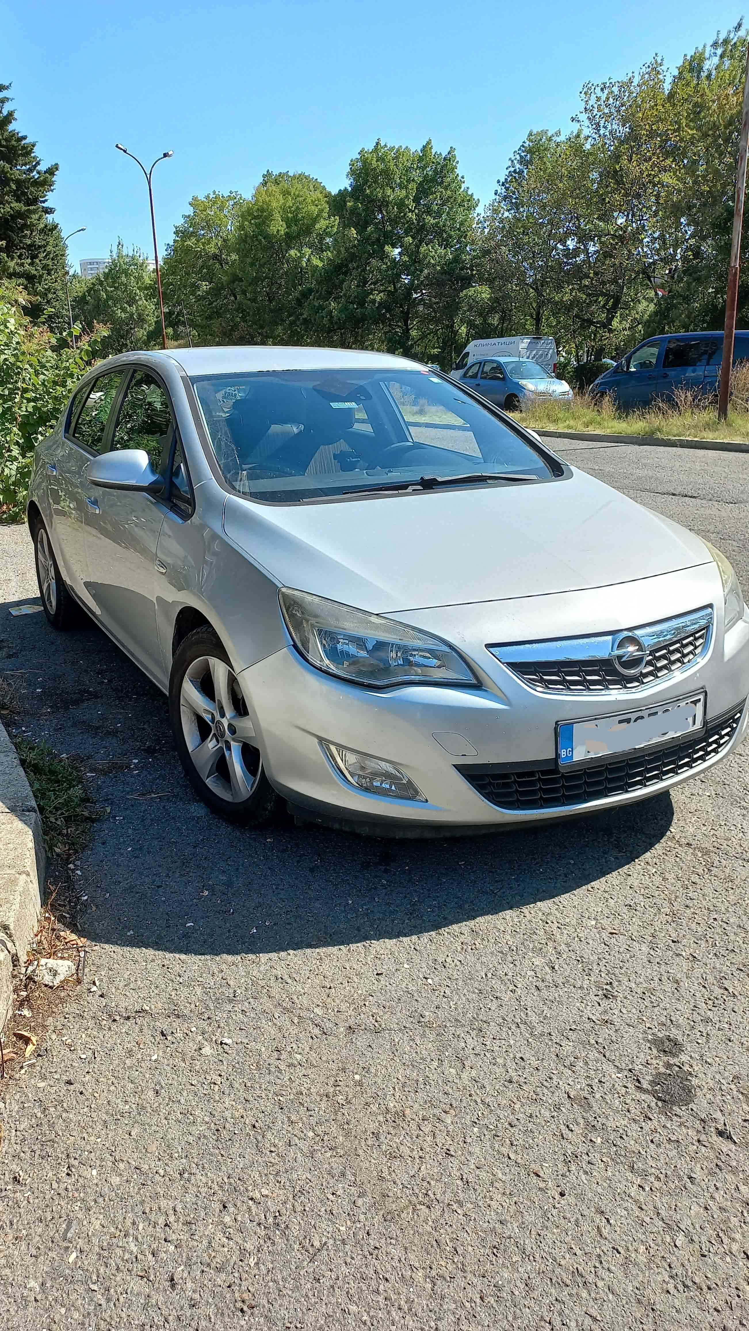 Opel Astra J / Дизел 1.7 / 2010 год.