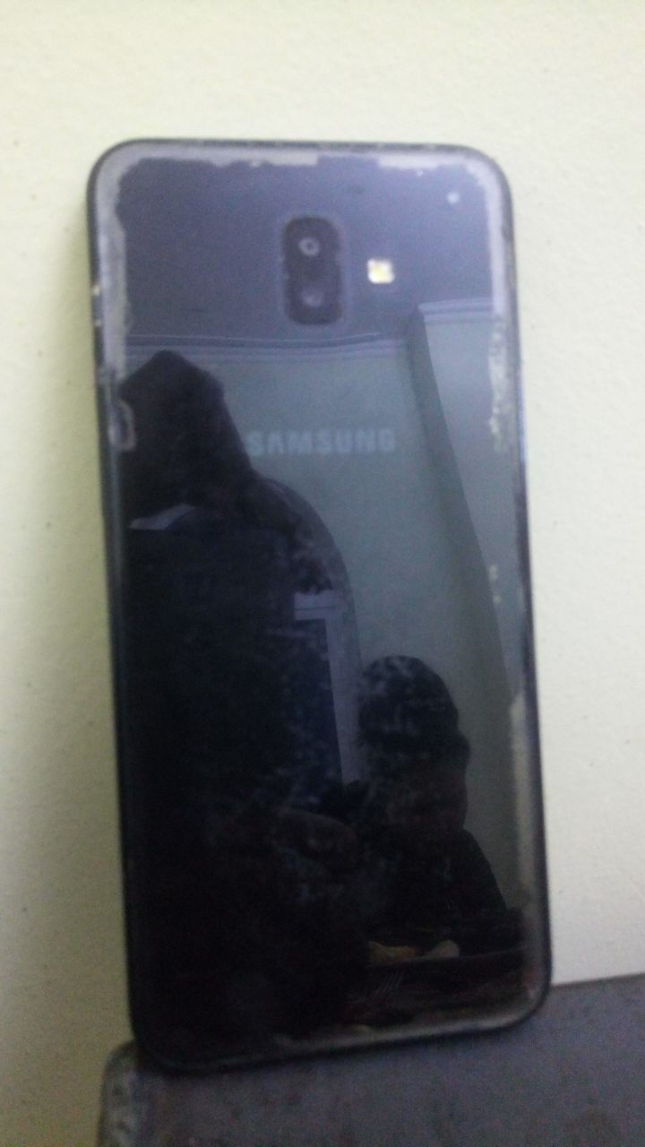 Samsung J6 norm sostoyanie