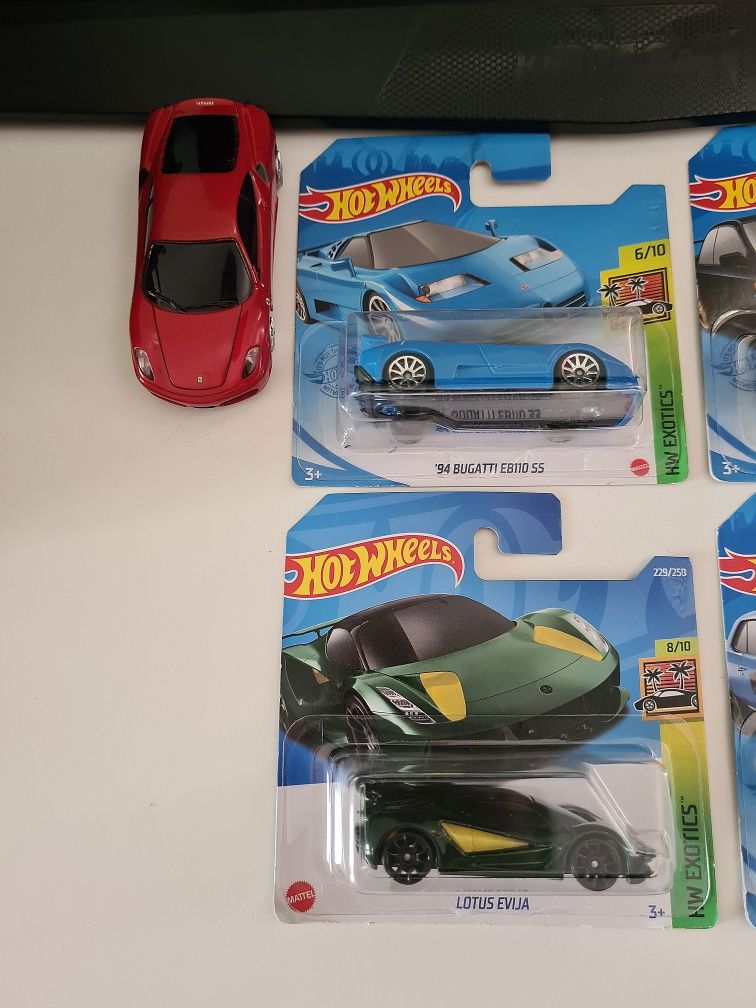 Machete Hotwheels 2021 / 2022