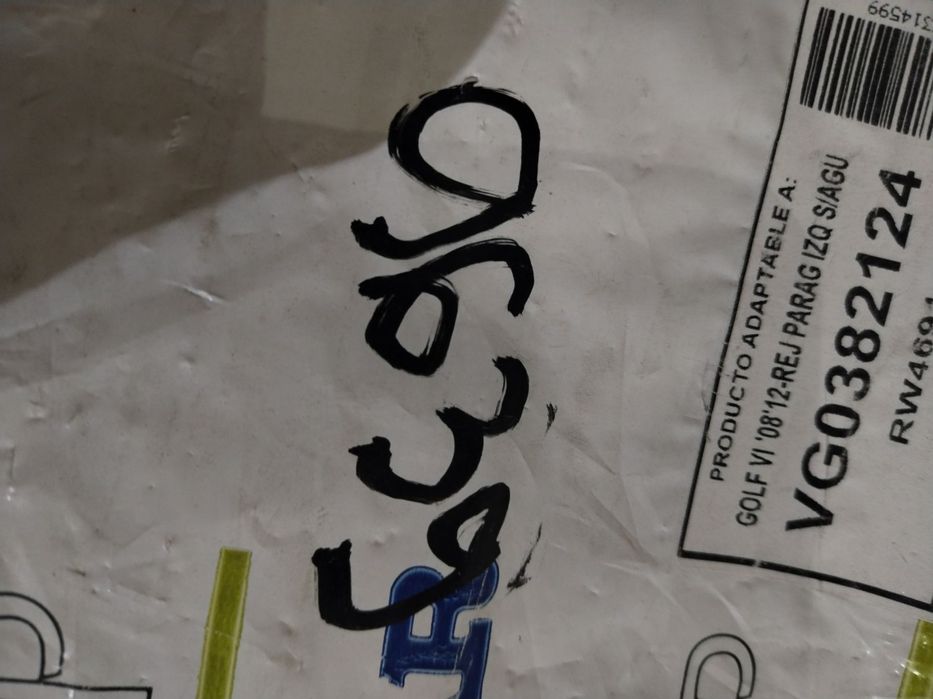 Grila stanga VW Golf 6, 2008, 2009, 2010, 2011, 2012.