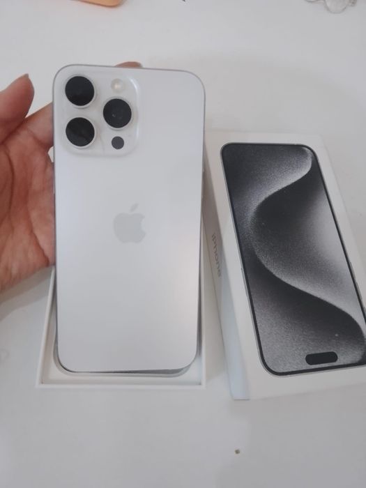 iPhone купи , по рестораном води ))