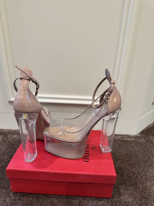 Valentino Garavani Runway