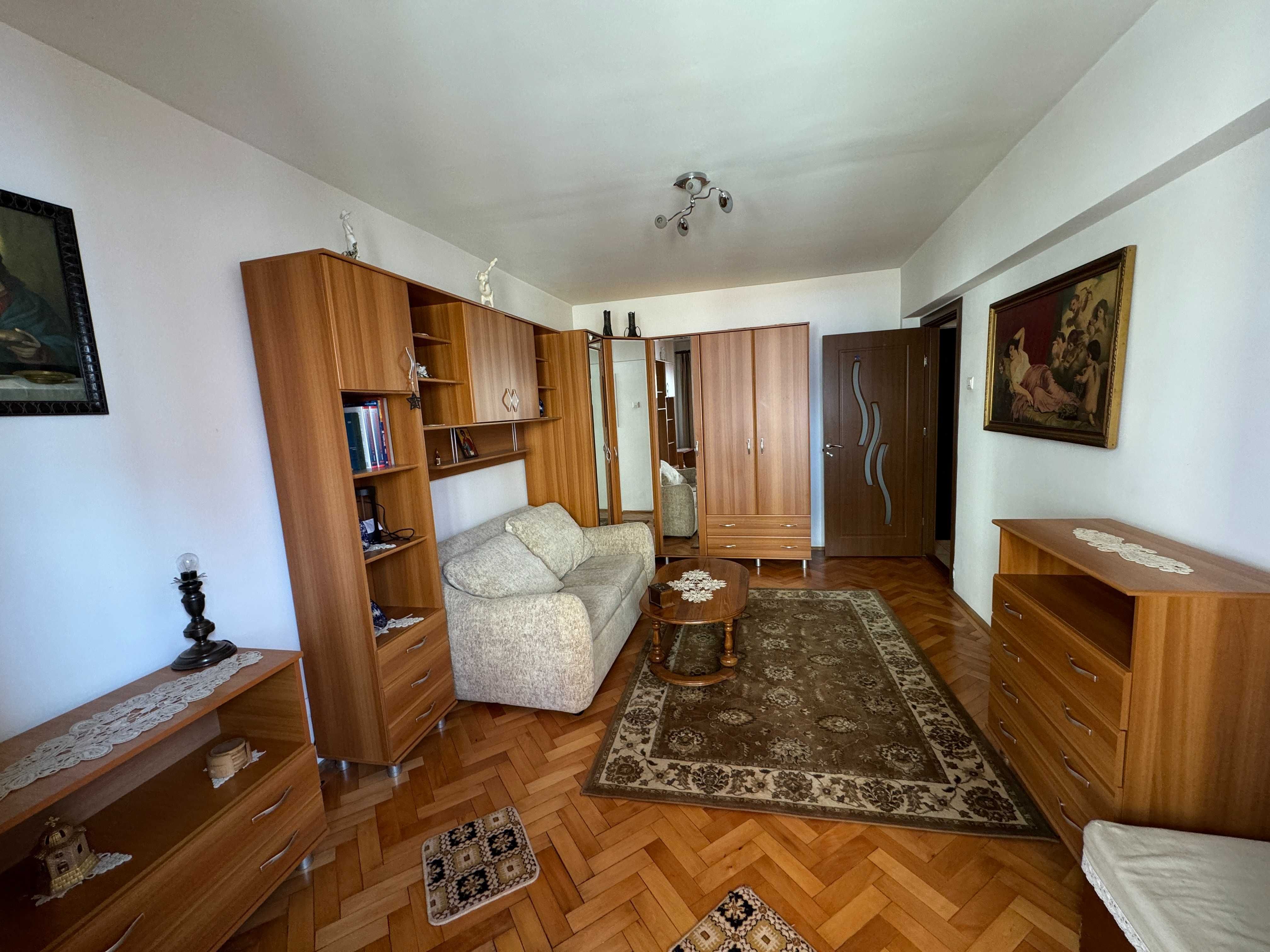 Apartament 3 Camere Decomandat Etaj 2 Vasile Aaron !!!