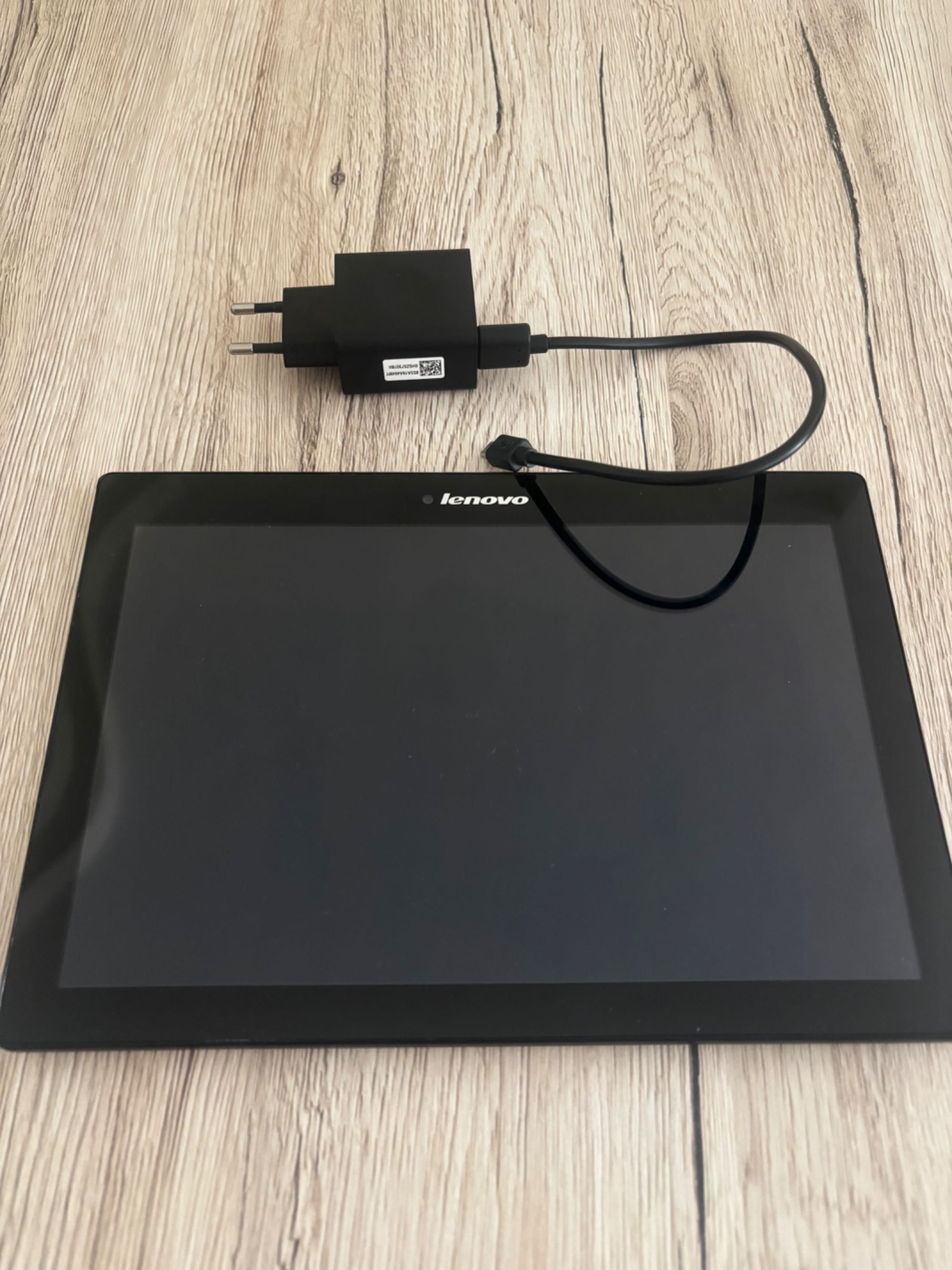 Таблет Lenovo 10 инча