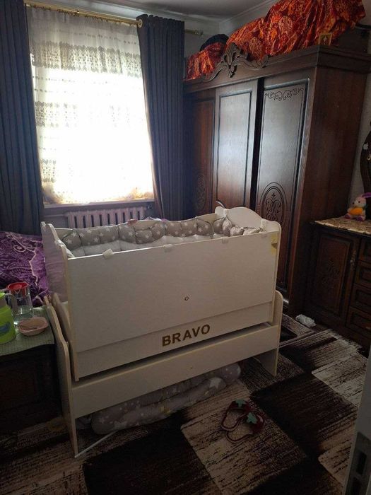 СРОЧНО! Продаётся 4 комнатная квартира в 19 квартале. Ресторан МИРАНДИ