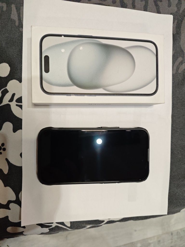 Продавам - iPhone 15 128GB