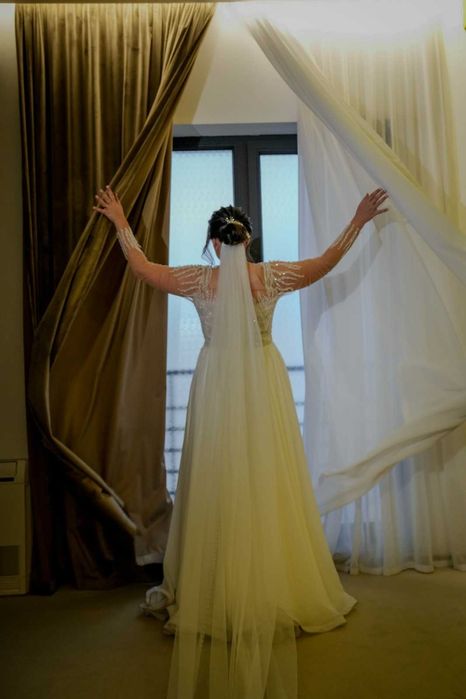 Rochie de mireasă unicat, cu voal de 3m - reduse 50%