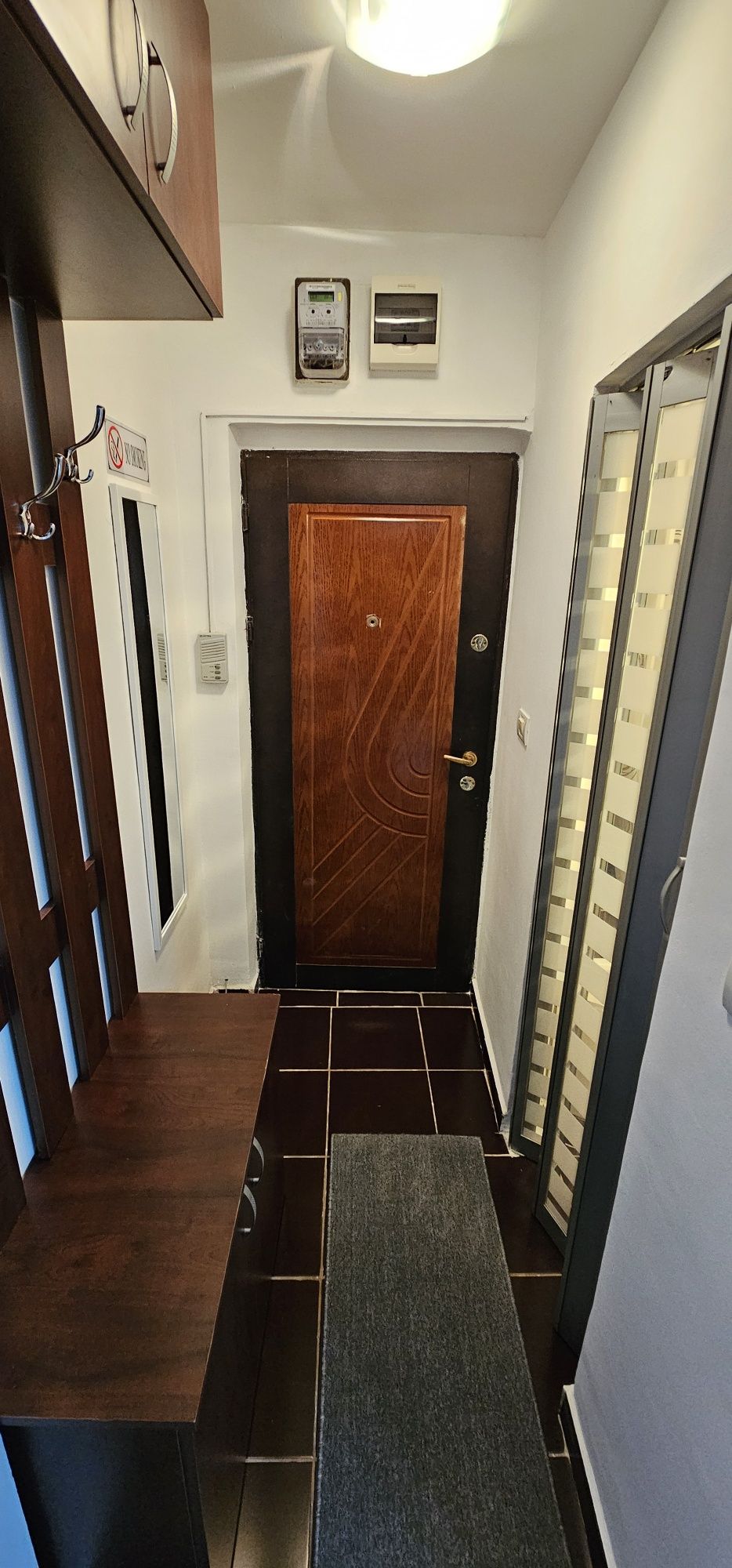Închiriez apartament 2 camere Zona Intim