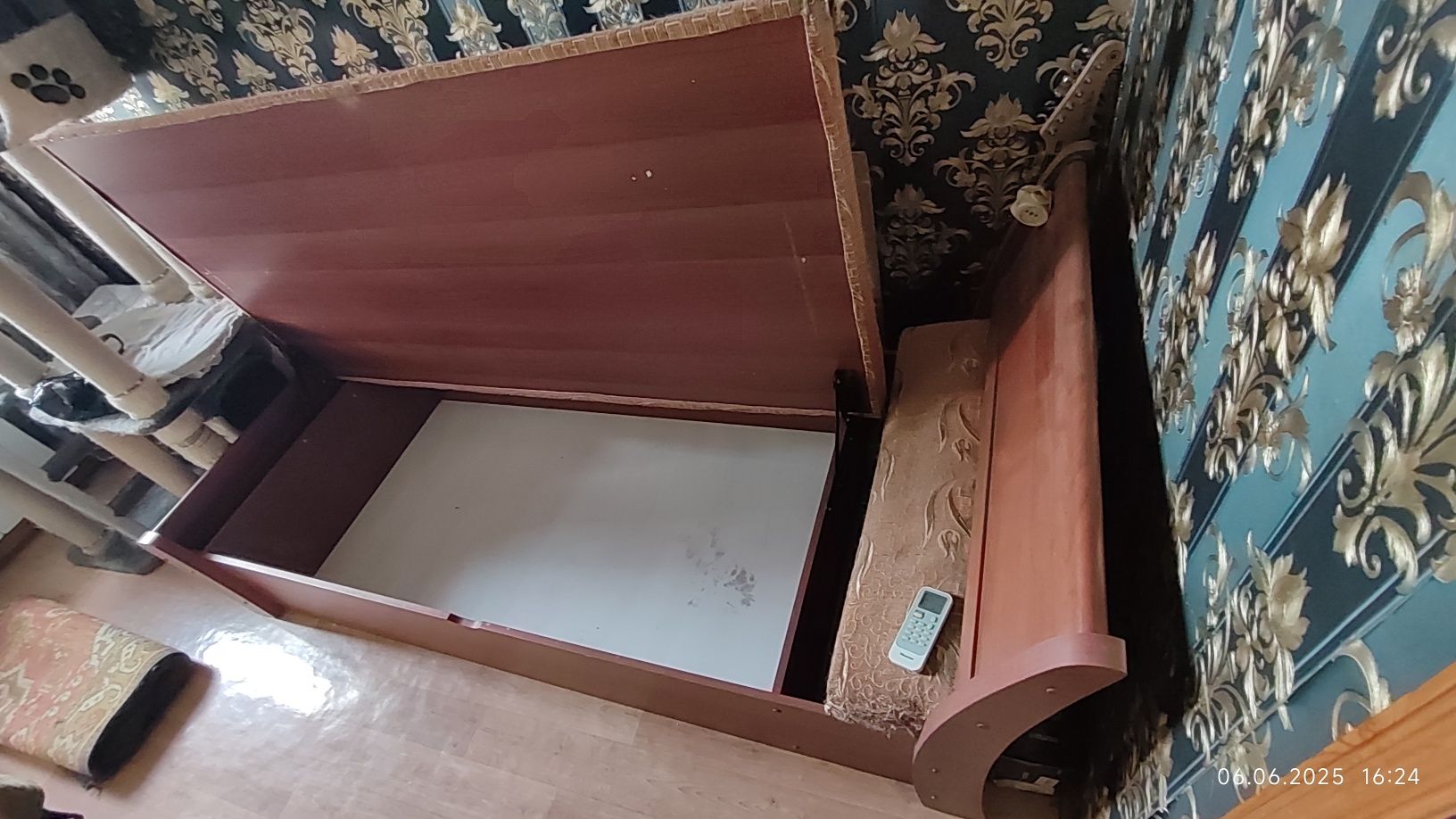 Продам кровать сундук