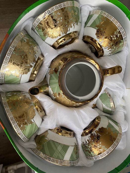 Набор пиал и чайник