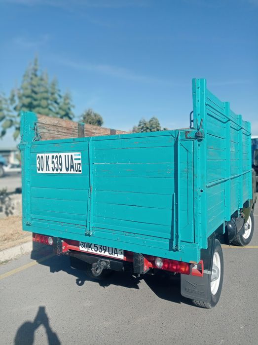 Автомобиль УАЗ .