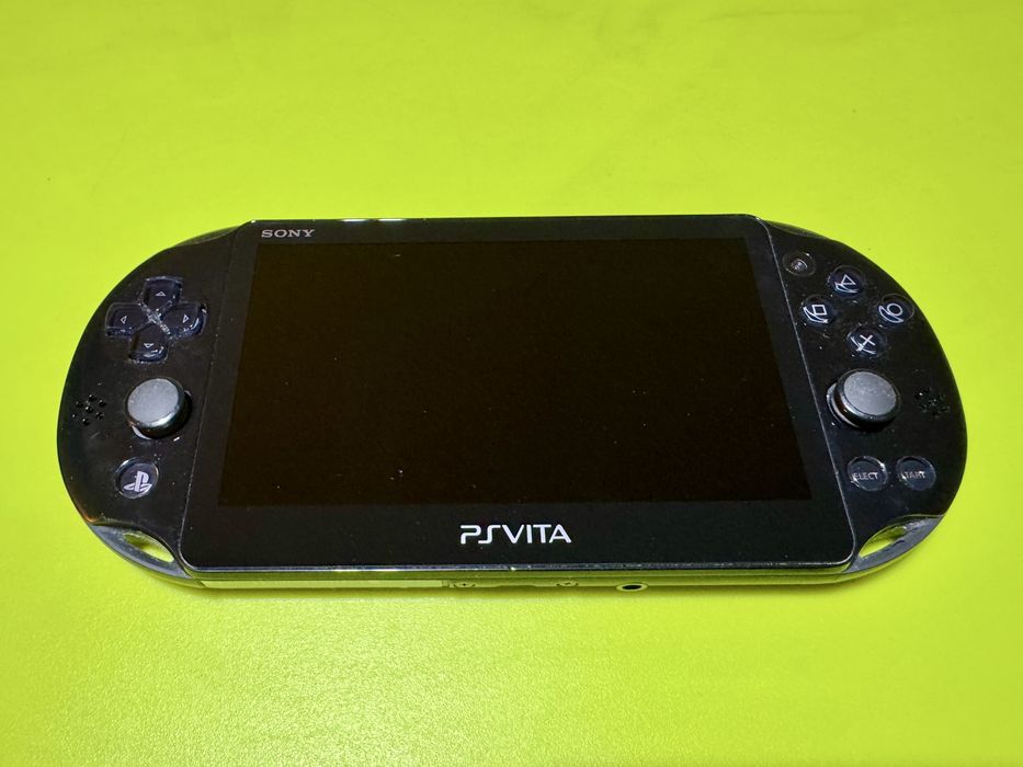 PS VITA 1000. Modata. Impecabila.