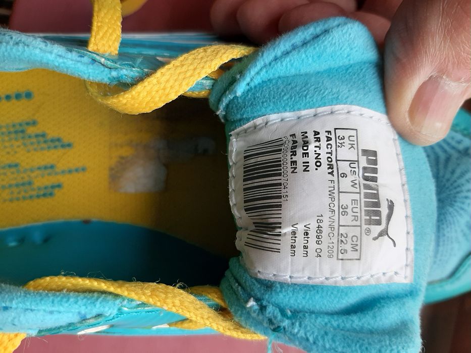 Adidasi Puma marime 36