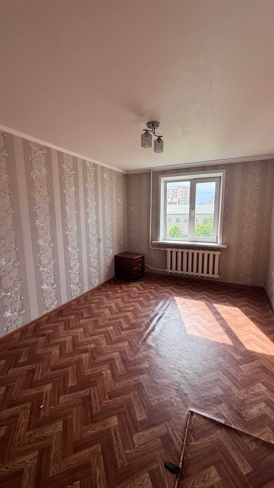 Продам 5-ти комн квартиру в 19 мкрн