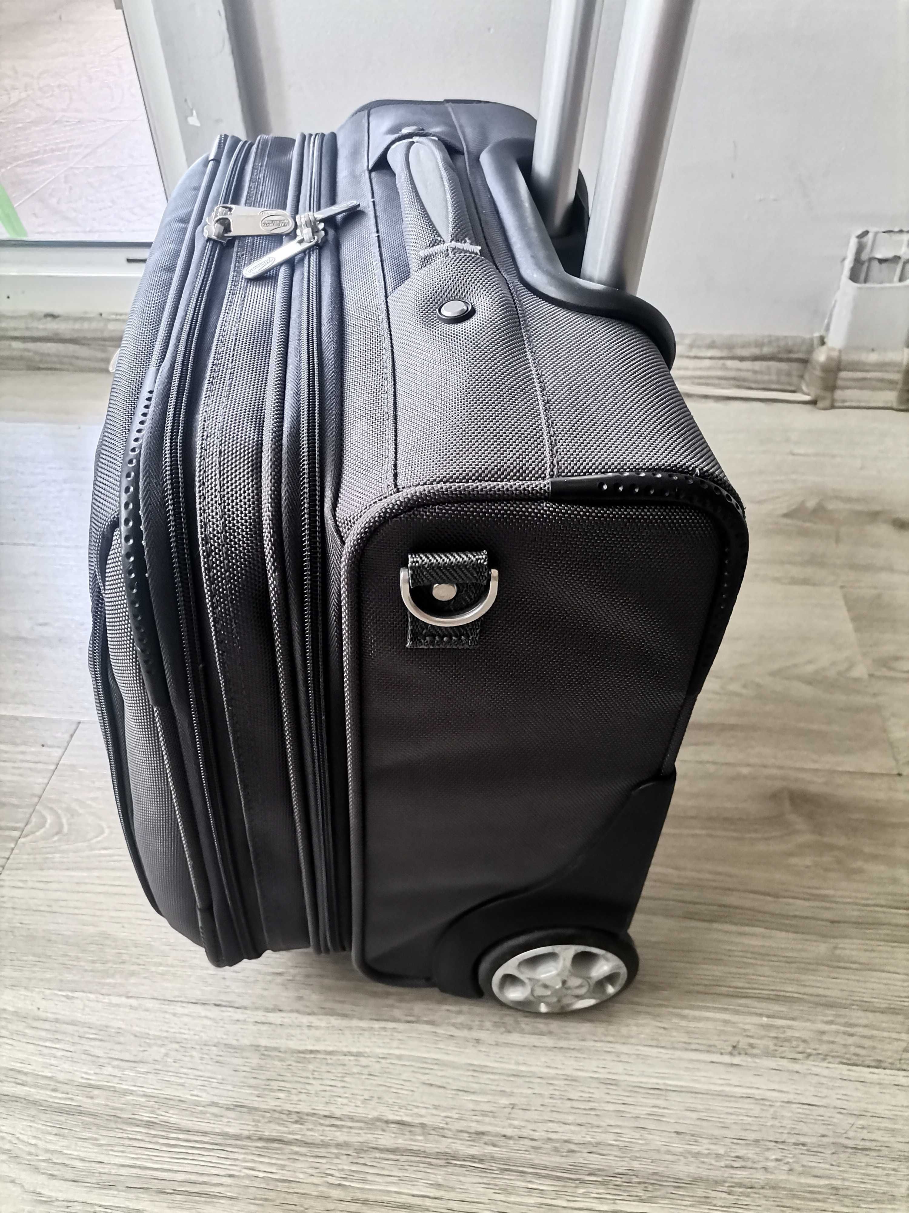 Чанта за ръчен багаж american tourister