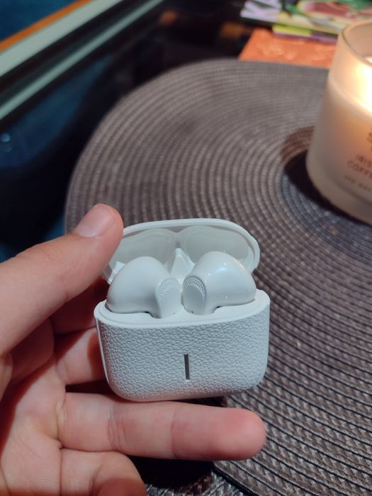 Слушалки True Wireless  USB-c