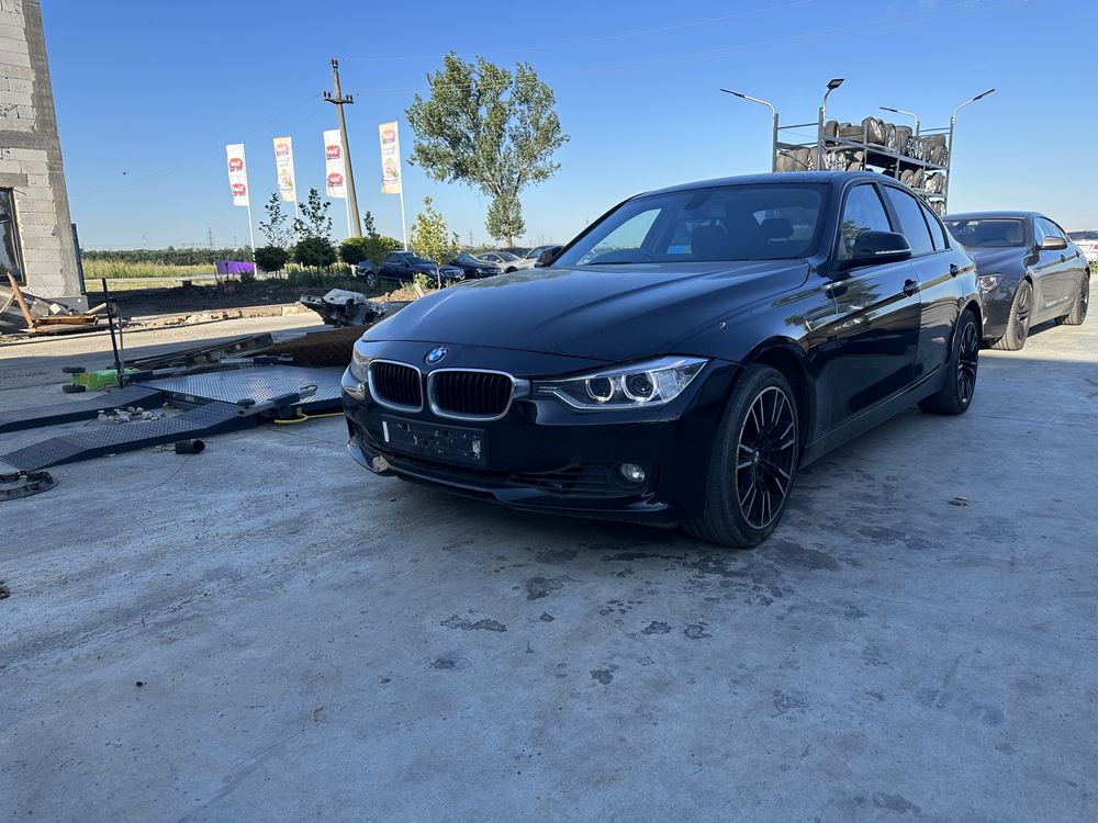 Dezmembram bmw seria 3 f30 330d 258cp