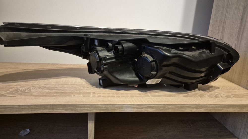 Far stânga kia ceed după 2018 LK05L H05 92101J7051