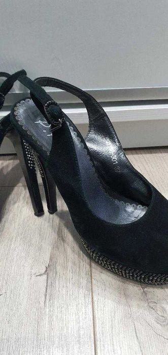 pantofi negri de ocazie